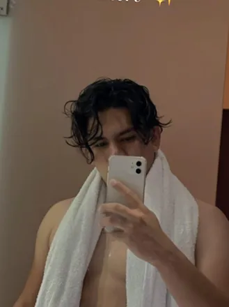 OnlyFans cuenta mikytowerxxx header 2