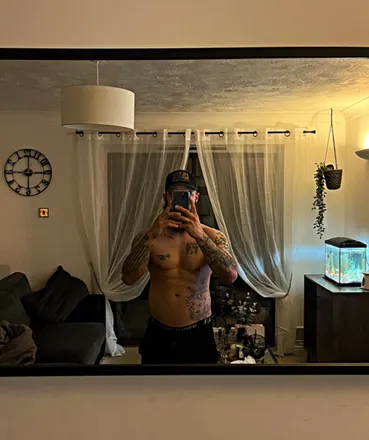 OnlyFans cuenta hmoney_uk header 2