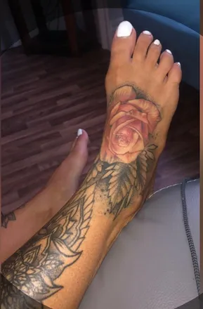 OnlyFans account  juicygymbooty header 2