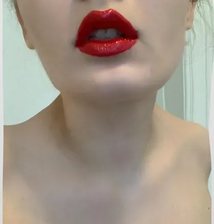 OnlyFans cuenta elliede avatar 1