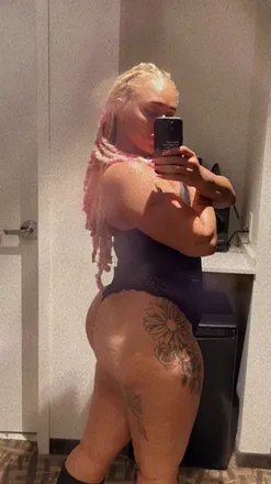 OnlyFans cuenta lovelysunshine814 header 2