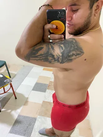 OnlyFans cuenta andresb44378432 avatar 1