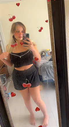 OnlyFans cuenta rosebunds header 2