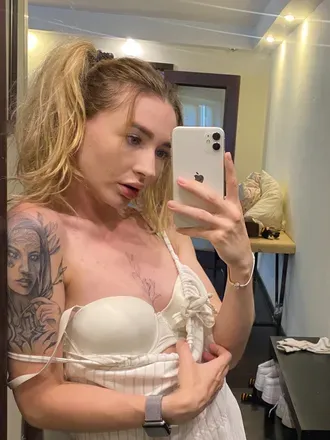 OnlyFans cuenta alyson_fox avatar 1