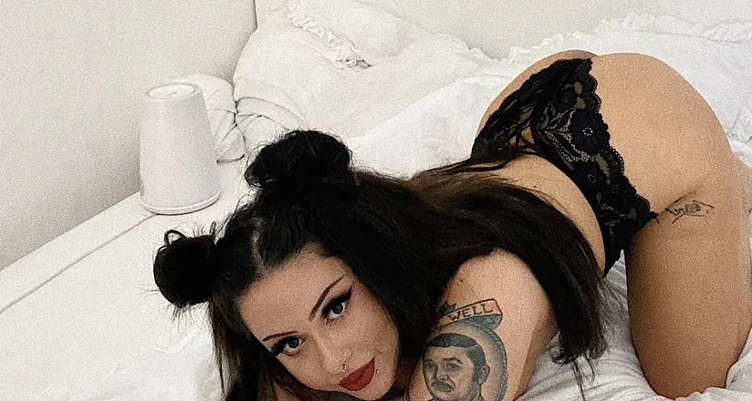 OnlyFans account  beverlyhell header 2