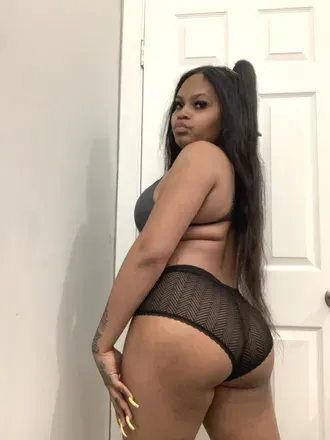 OnlyFans cuenta queennana215 avatar 1