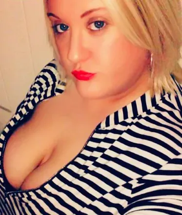 OnlyFans cuenta milly_may_davis avatar 1
