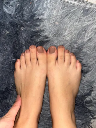 OnlyFans account  piesesclavossi header 2