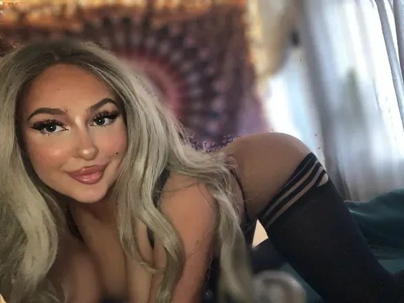 OnlyFans cuenta chlo1 header 2