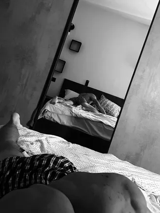 OnlyFans cuenta mothegloom header 2
