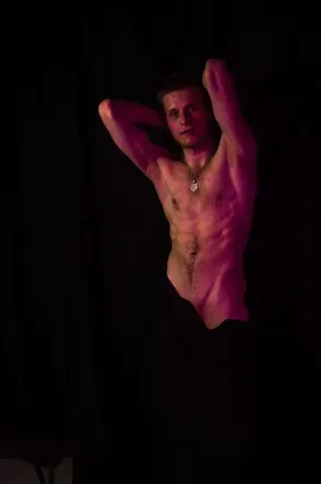 OnlyFans cuenta artstanding_lover header 2