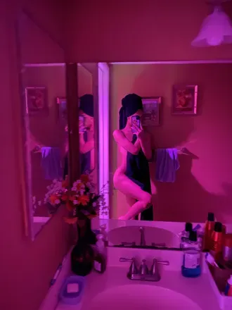 OnlyFans cuenta karlititi avatar 1