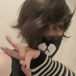 OnlyFans account  queerbunnybabe avatar 1