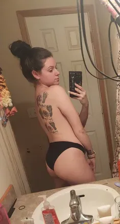 OnlyFans cuenta mcguirkamber1996 avatar 1