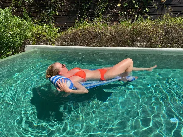 OnlyFans account  secretbitch-ella header 2