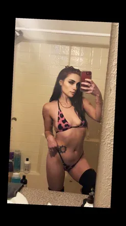 OnlyFans cuenta britportland420 avatar 1