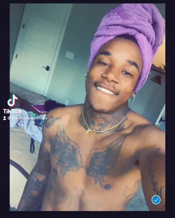 OnlyFans cuenta ridemyjohnsonallyear header 2
