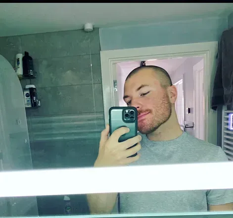 OnlyFans cuenta jholden93 avatar 1