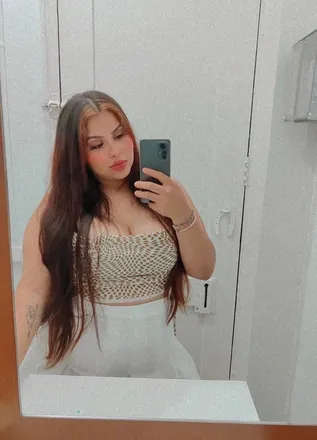 OnlyFans cuenta curvelily header 2