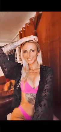 OnlyFans account  hanniefannie avatar 1