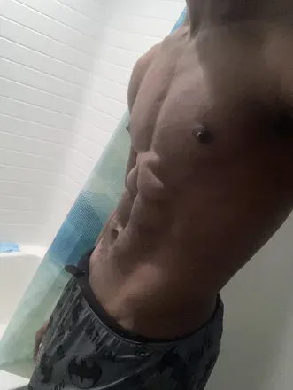 OnlyFans cuenta kingofqueens303 avatar 1