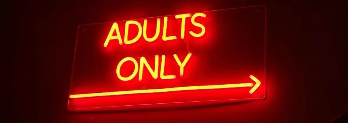 OnlyFans cuenta juli_okk header 2