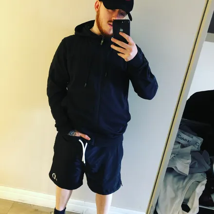 OnlyFans cuenta mrgirth97 header 2
