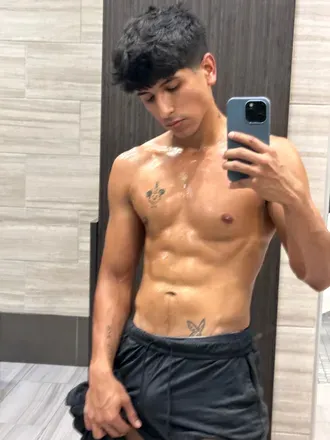 OnlyFans account  noah_foxxx avatar 1