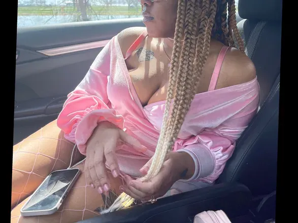 OnlyFans cuenta nemiibunn header 2