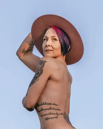 OnlyFans cuenta adventures_with_hb avatar 1