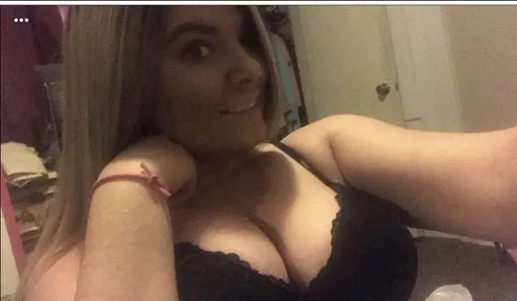 OnlyFans cuenta sophia_flawle19 avatar 1