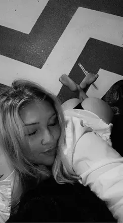 OnlyFans cuenta officially_laylam header 2