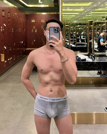 OnlyFans cuenta zac_hoang header 2