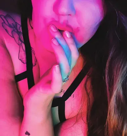 OnlyFans cuenta cherrievan avatar 1