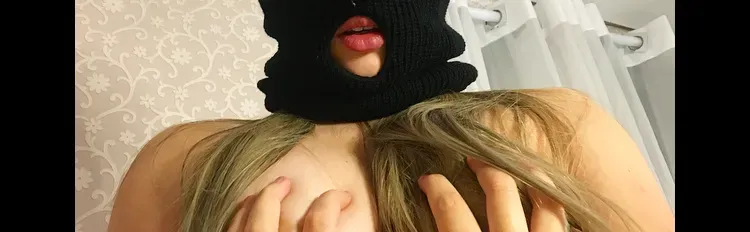 OnlyFans cuenta criminalgirls header 2