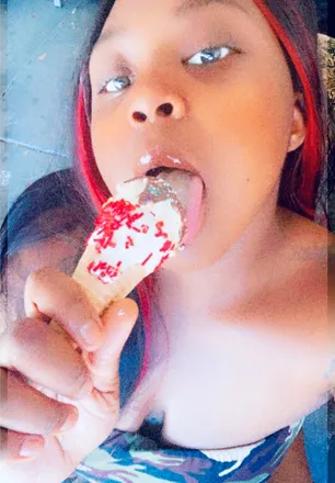 OnlyFans cuenta yourfantasy_25 header 2