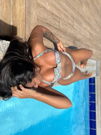 OnlyFans cuenta karenbessa header 2