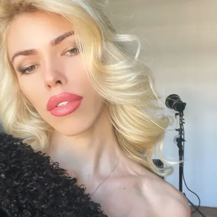 OnlyFans cuenta strawberry_verry avatar 1