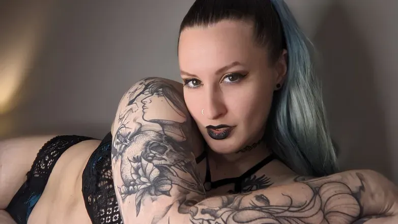 OnlyFans cuenta carmillastoker avatar 1