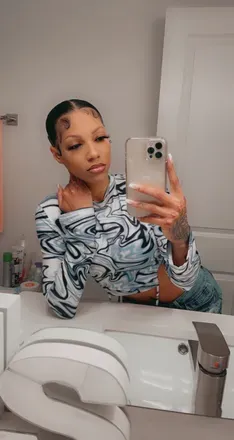 OnlyFans account  babyhairqueenn avatar 1