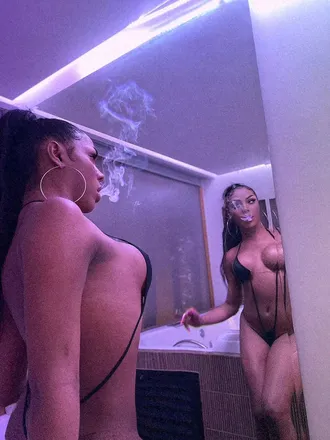 OnlyFans cuenta kenyadoll26 header 2