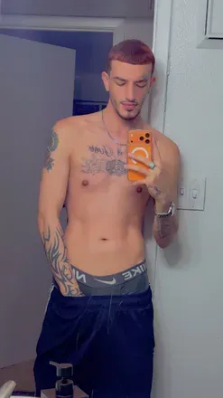 OnlyFans cuenta giovalentine7 avatar 1