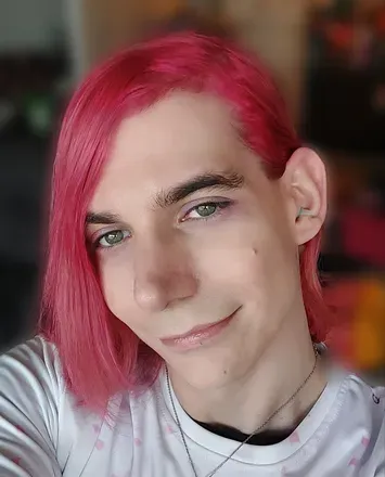 OnlyFans account  cageddaniluv avatar 1