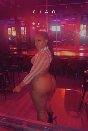 OnlyFans cuenta carrisabenz avatar 1