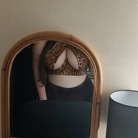 OnlyFans cuenta megan.b header 2