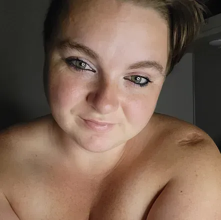 OnlyFans account  thequeenbee69 avatar 1