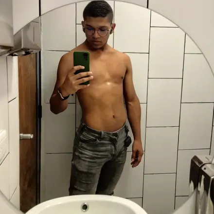 OnlyFans cuenta luis.h26 avatar 1