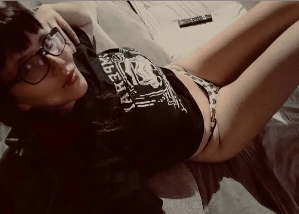 OnlyFans cuenta alexia77.free header 2