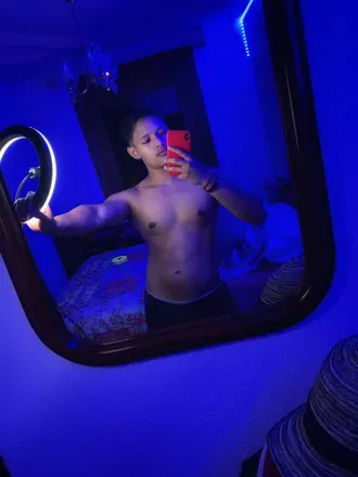OnlyFans cuenta luisval23 avatar 1