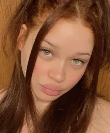 OnlyFans cuenta strawberryyumcakes avatar 1